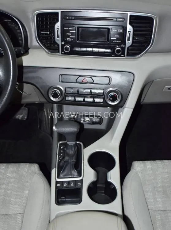 Kia Sportage 2018 for Sale in Dubai Image-14