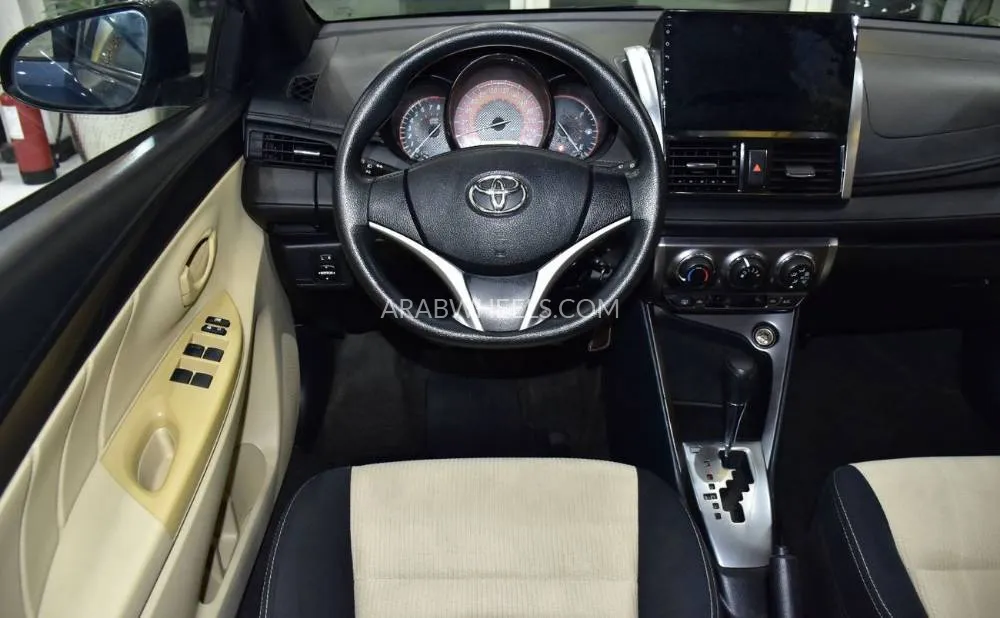 Toyota Yaris 2015 for Sale in Dubai Image-12