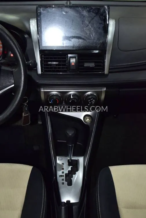Toyota Yaris 2015 for Sale in Dubai Image-14