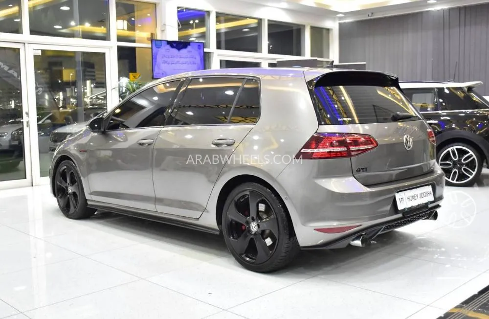 Volkswagen Golf GTI 2017 for Sale in Dubai Image-6