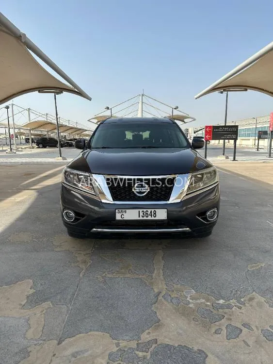 Nissan Pathfinder 2014 for Sale in Sharjah Image-1
