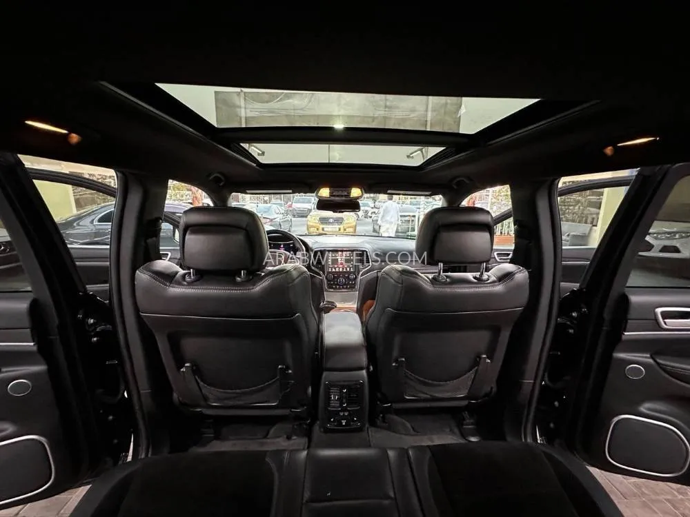 جيب شيروكي 2014 for Sale in عجمان Image-4