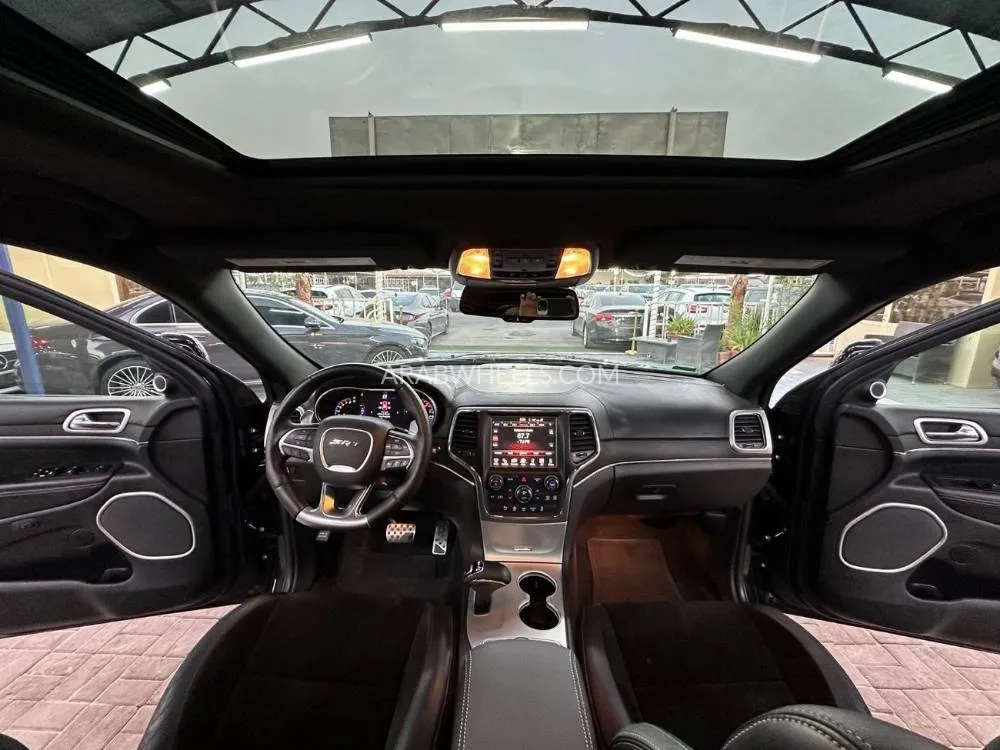 جيب شيروكي 2014 for Sale in عجمان Image-5