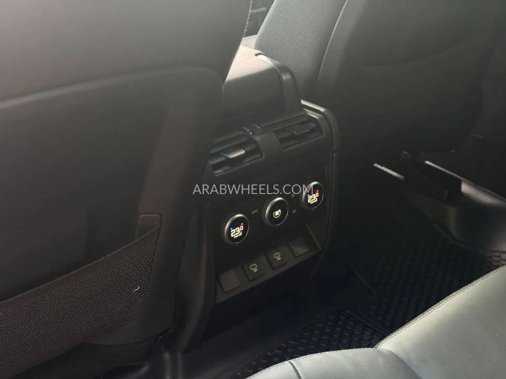 Land Rover Defender 2025 for Sale in Dubai Image-9