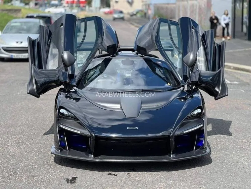 McLaren Senna 2018 for Sale in Dubai Image-15