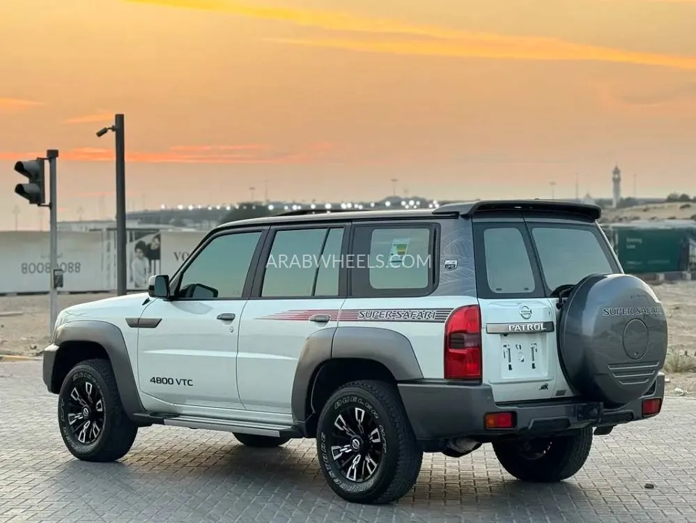 Nissan Patrol 2024 for Sale in Sharjah Image-5