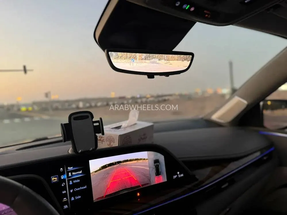 Cadillac Escalade 2023 for Sale in Sharjah Image-16