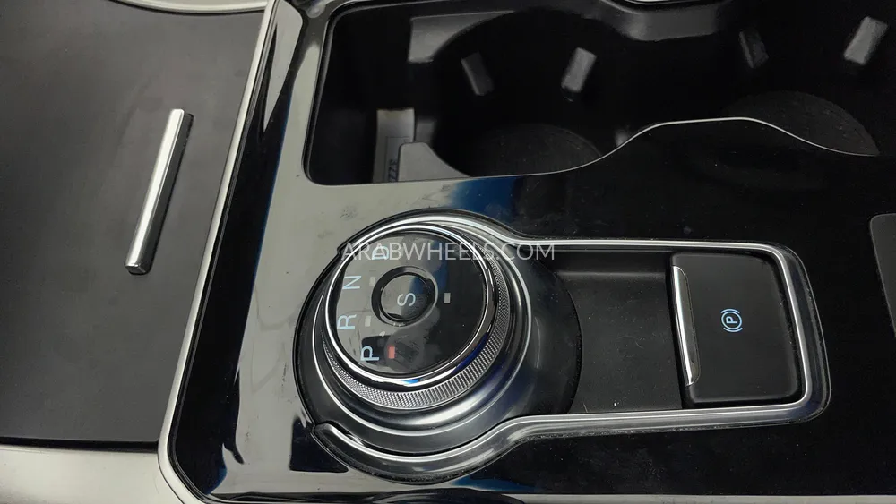 Ford Edge 2019 for Sale in Dubai Image-18