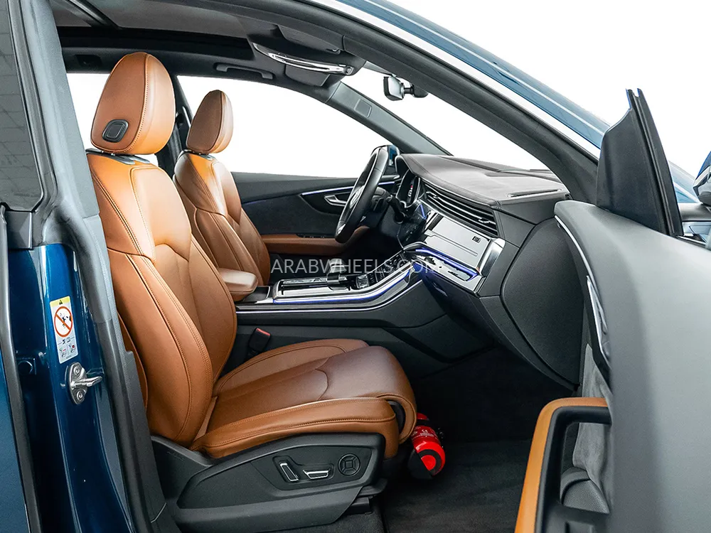Audi Q8 2019 for Sale in Dubai Image-8