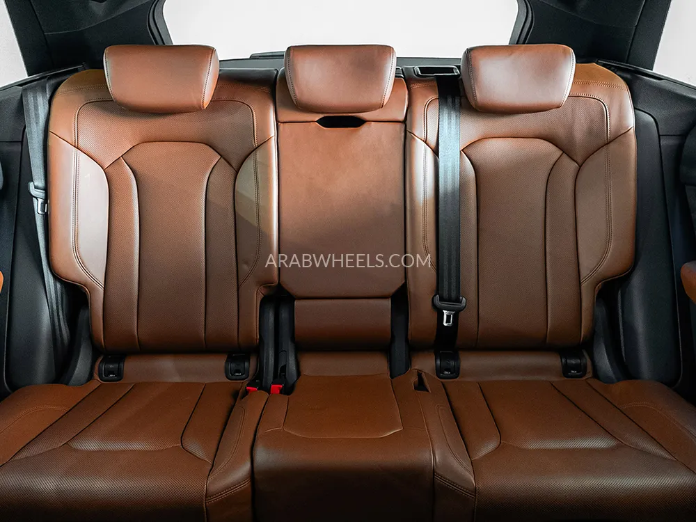 Audi Q8 2019 for Sale in Dubai Image-12