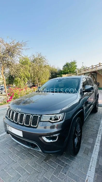 Jeep Grand Cherokee 2020 for Sale in Dubai Image-2