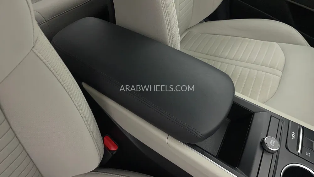 Kia K5 2023 for Sale in Dubai Image-36