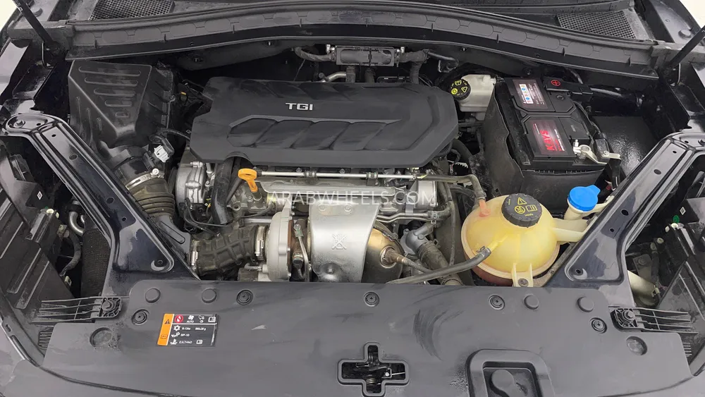 MG HS 2023 for Sale in Dubai Image-9