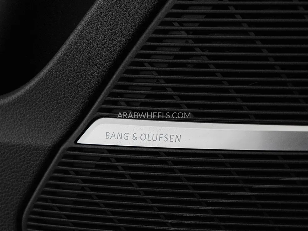 Audi SQ8 2022 for Sale in Dubai Image-10