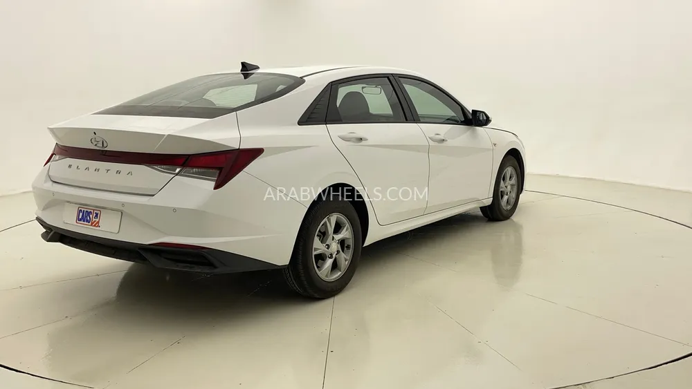 هيونداي إلنترا 2023 for Sale in دبي Image-3