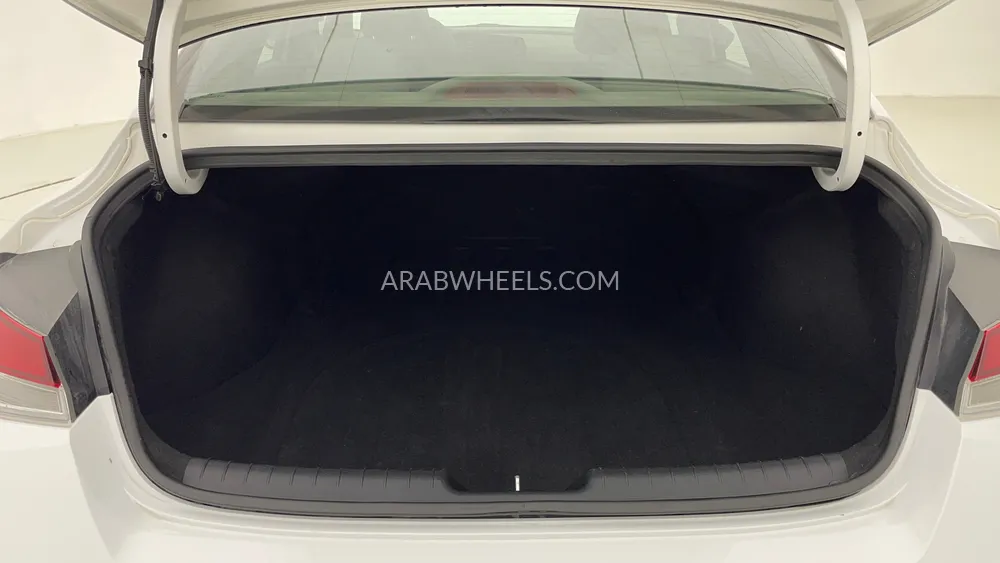 هيونداي إلنترا 2023 for Sale in دبي Image-26