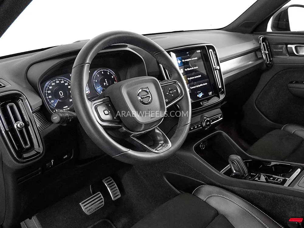 Volvo XC40 2022 for Sale in Dubai Image-7