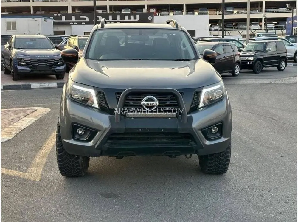 Nissan Navara 2019 for Sale in Dubai Image-6