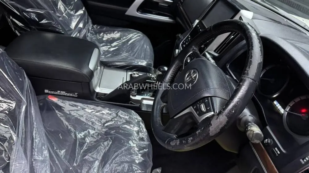 Toyota Land Cruiser 2016 for Sale in Dubai Image-14