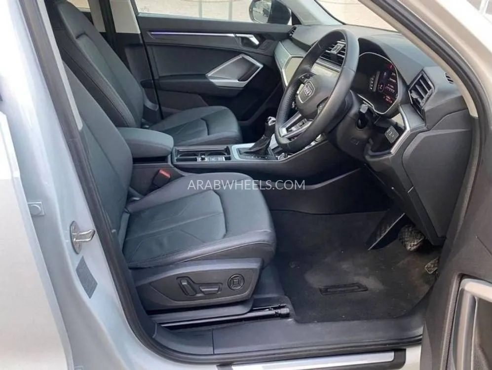 Audi Q3 2020 for Sale in Dubai Image-12