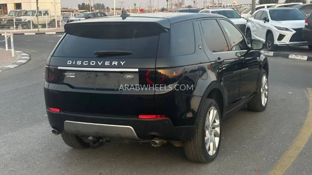 Land Rover Discovery 2015 for Sale in Dubai Image-3