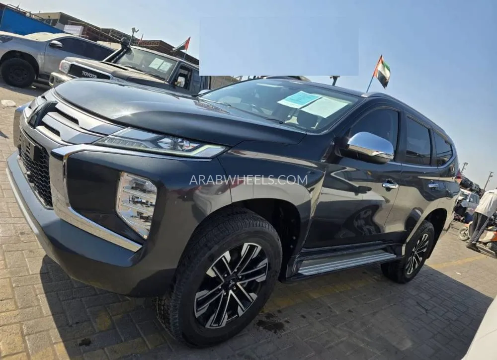 ميتسوبيشي باجيرو سبورت 2021 for Sale in دبي Image-3