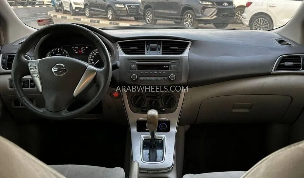 Nissan Sentra 2013 for Sale in Dubai Image-6