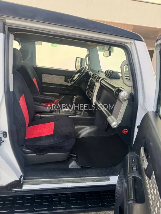 تويوتا إف جي كروزر 2008 for Sale in دبي Image-11