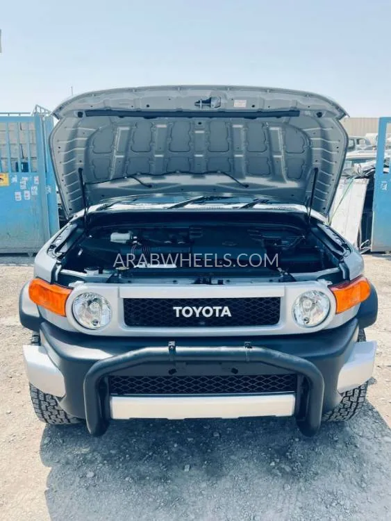 Toyota FJ Cruiser 2015 for Sale in Dubai Image-9
