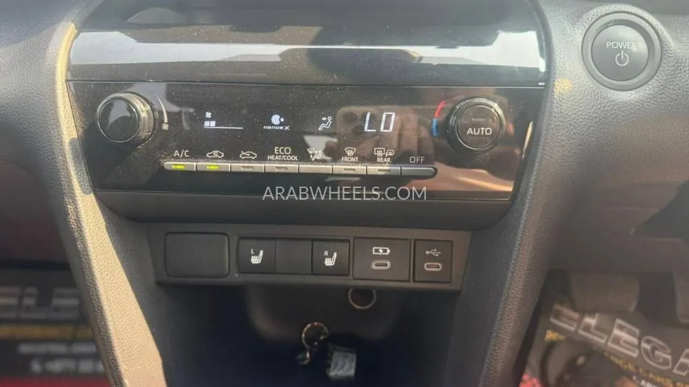 تويوتا يارس كروس 2025 for Sale in دبي Image-13