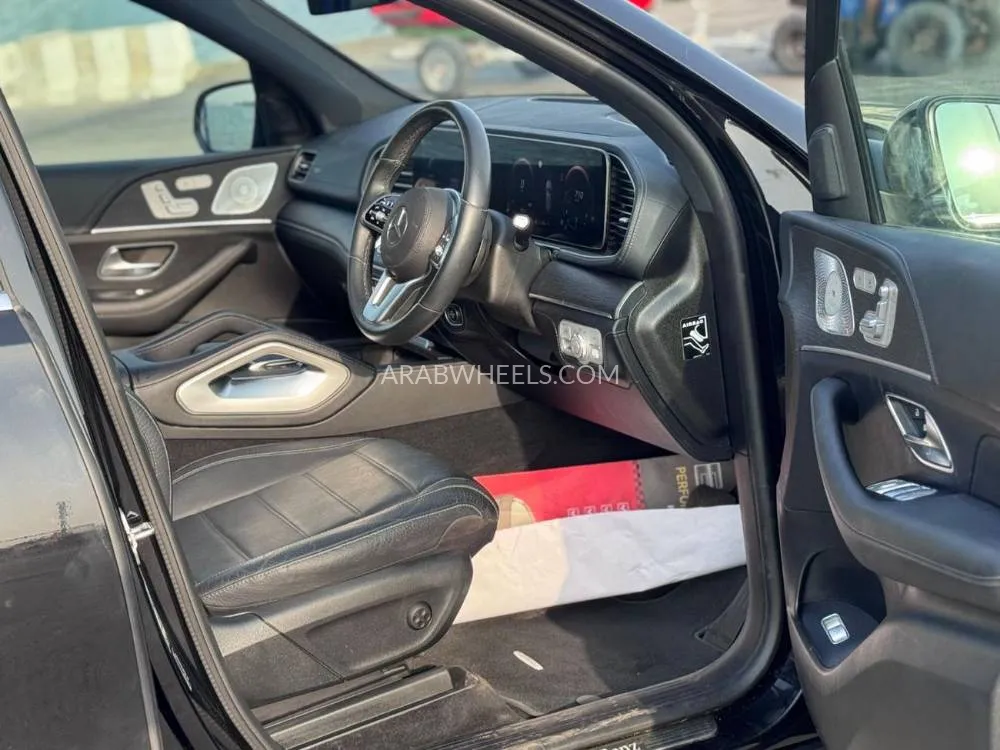 Mercedes Benz GLE Class 2020 for Sale in Dubai Image-14