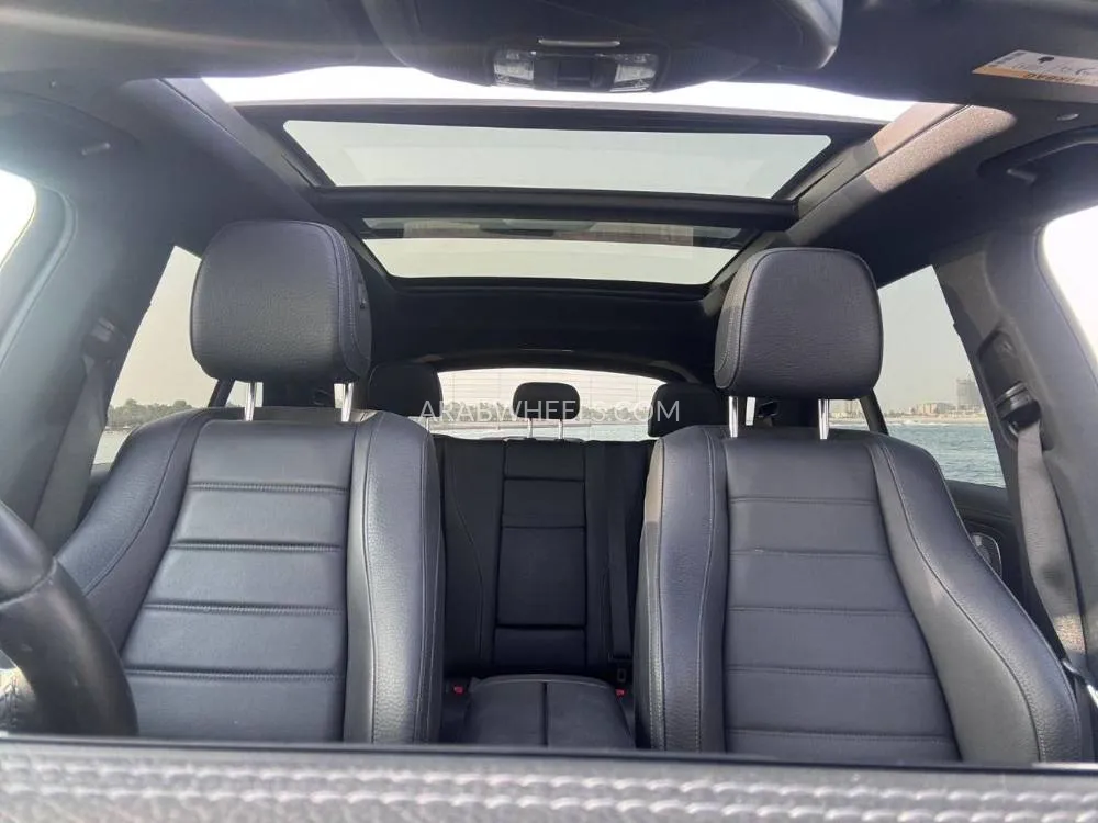 Mercedes Benz GLE Class 2020 for Sale in Dubai Image-15