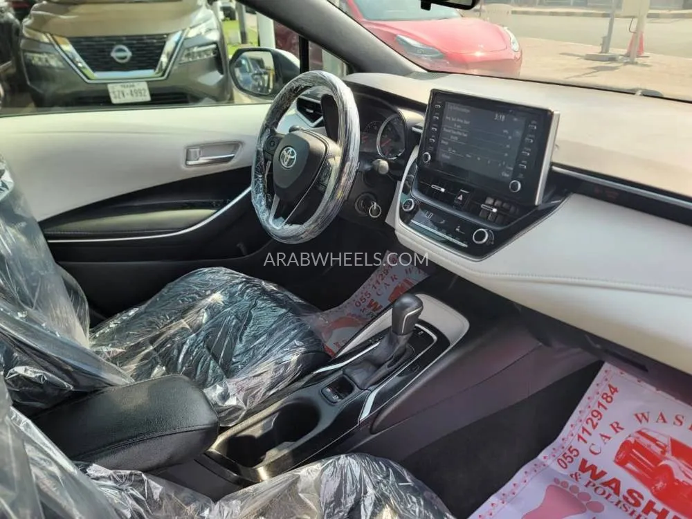 Toyota Corolla 2020 for Sale in Sharjah Image-18