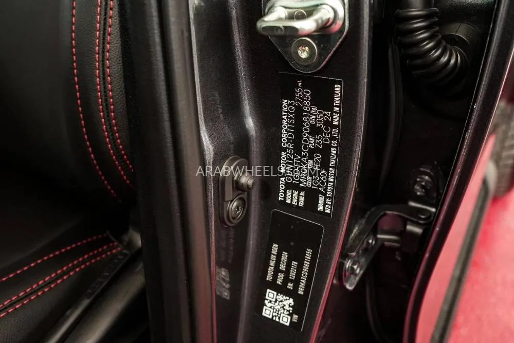 Toyota Hilux 2025 for Sale in Dubai Image-18