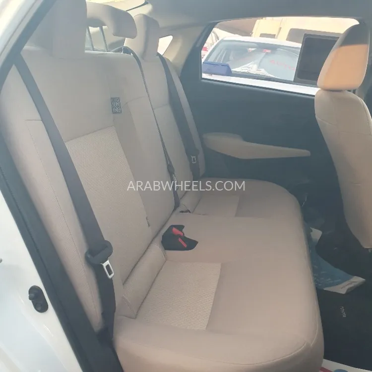 Toyota Yaris 2024 for Sale in Sharjah Image-7