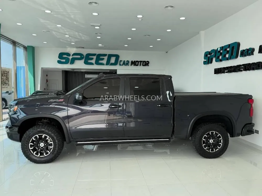 Chevrolet Silverado 2024 for Sale in Abu Dhabi Image-8