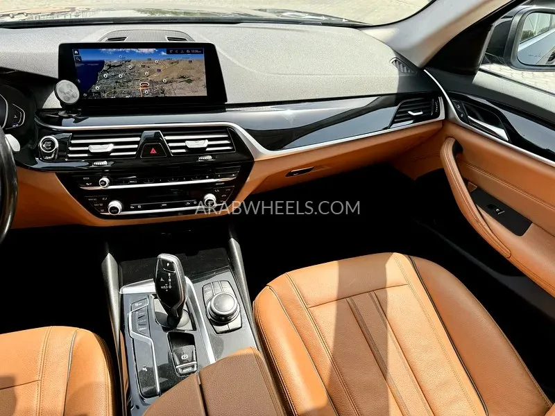 BMW 5 series 2022 for Sale in Sharjah Image-9