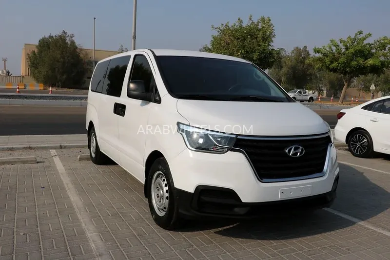 Hyundai H1 2019 for Sale in Abu Dhabi Image-7