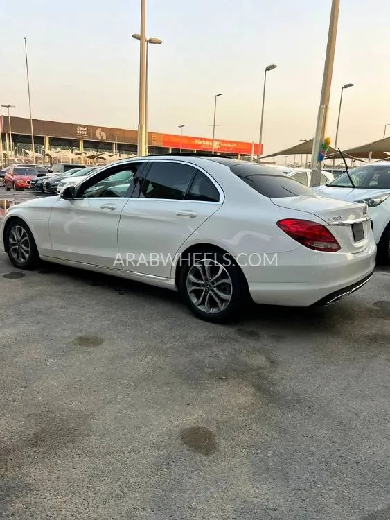 Mercedes Benz C Class 2018 for Sale in Sharjah Image-7