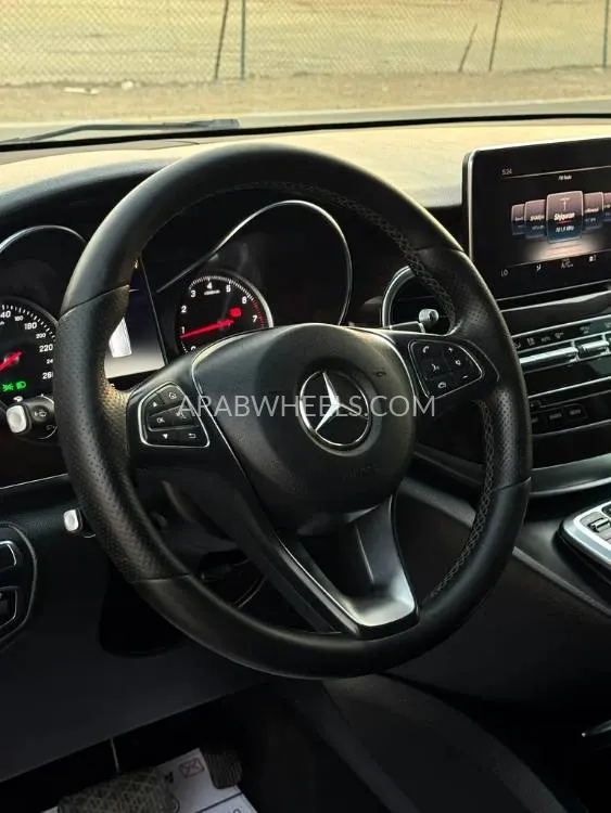 Mercedes Benz V Class 2018 for Sale in Abu Dhabi Image-13