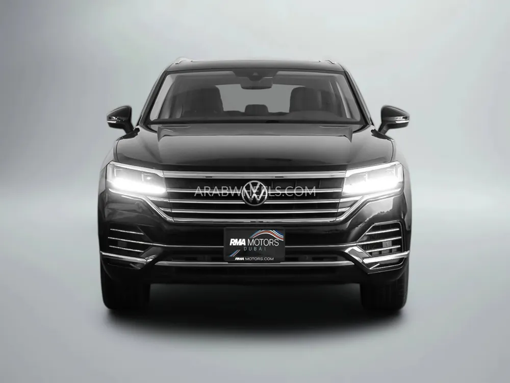 Volkswagen Touareg 2022 for Sale in Dubai Image-3