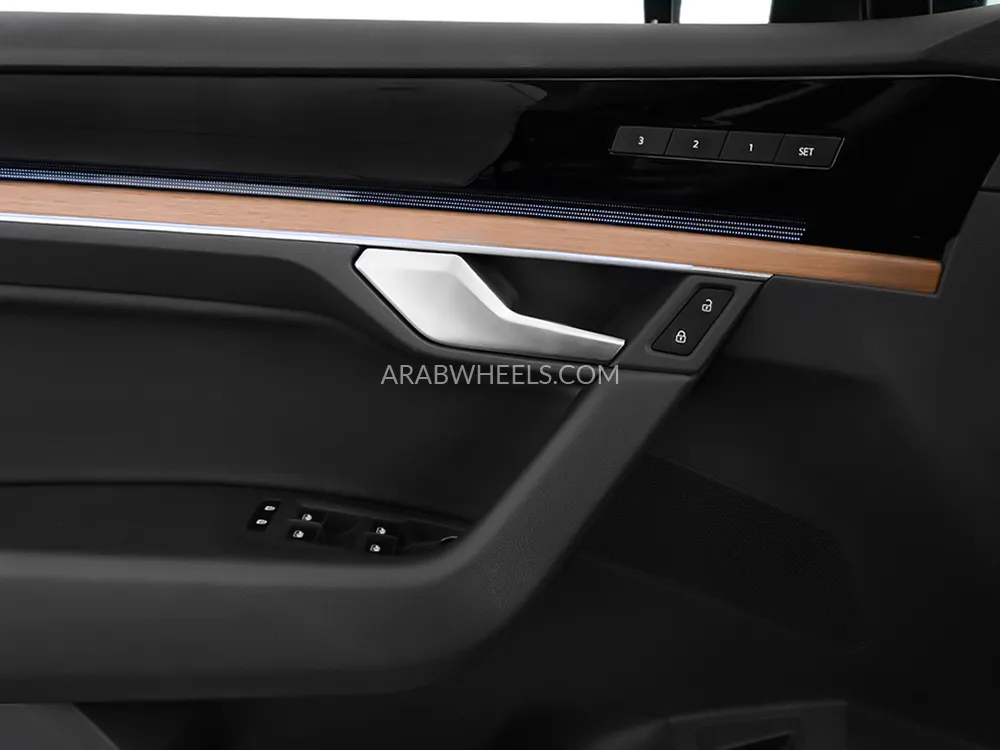 Volkswagen Touareg 2022 for Sale in Dubai Image-11