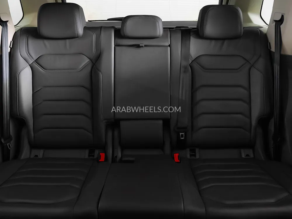 Volkswagen Touareg 2022 for Sale in Dubai Image-13