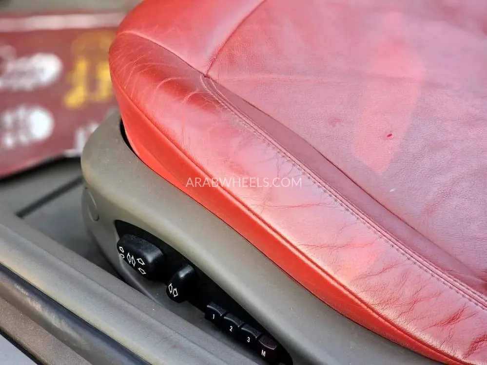 BMW Z4 2004 for Sale in Dubai Image-3