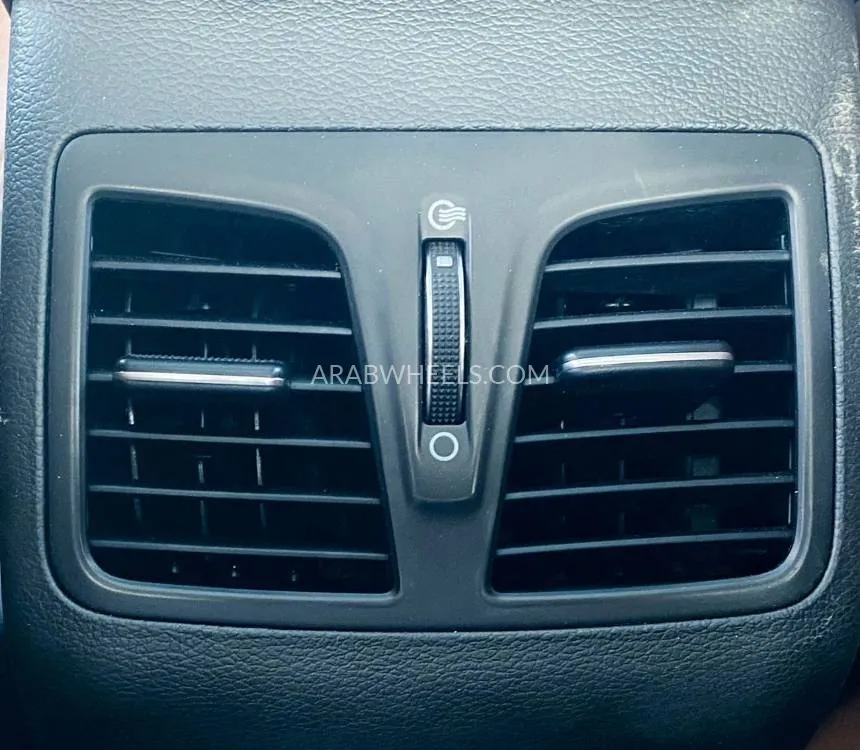 Hyundai Sonata 2016 for Sale in Sharjah Image-15