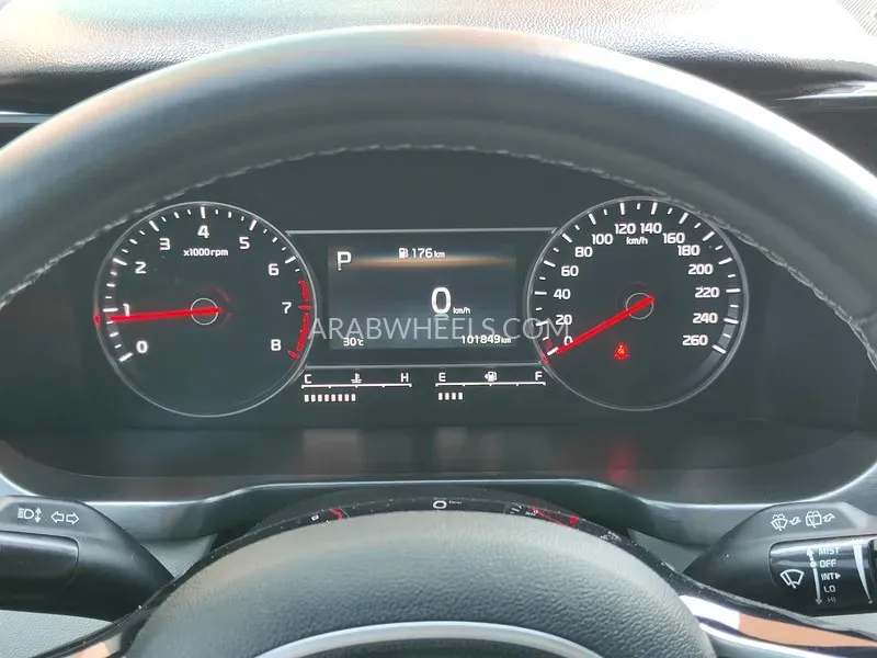 Kia Sorento 2022 for Sale in Dubai Image-11