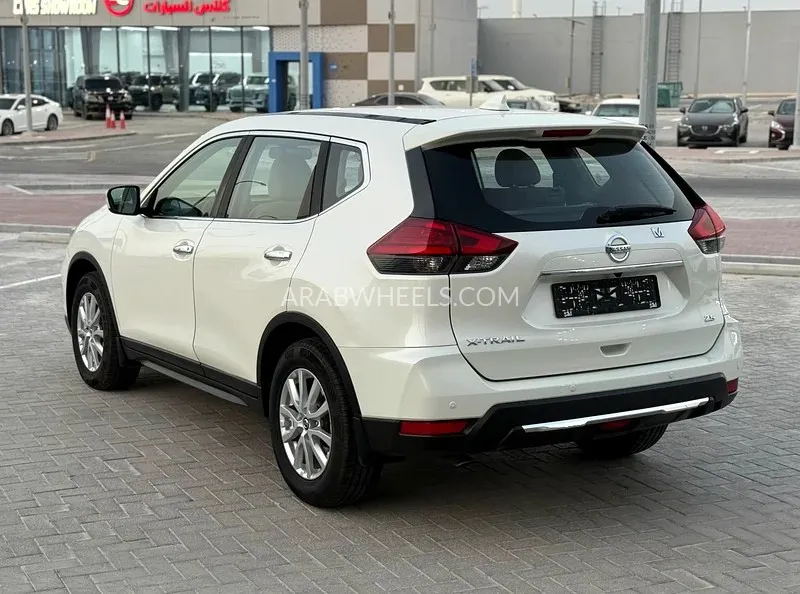 Nissan X-Trail 2022 for Sale in Abu Dhabi Image-8