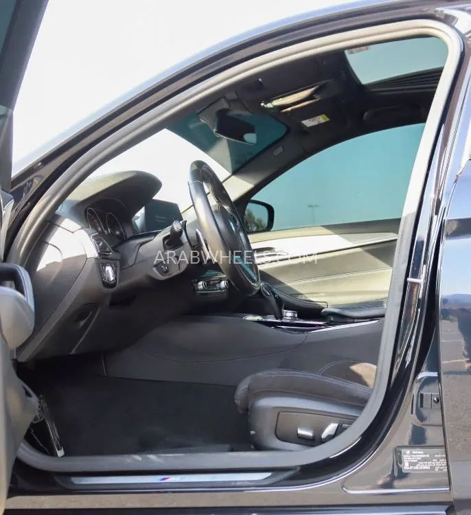 BMW 5 series 2020 for Sale in Sharjah Image-8