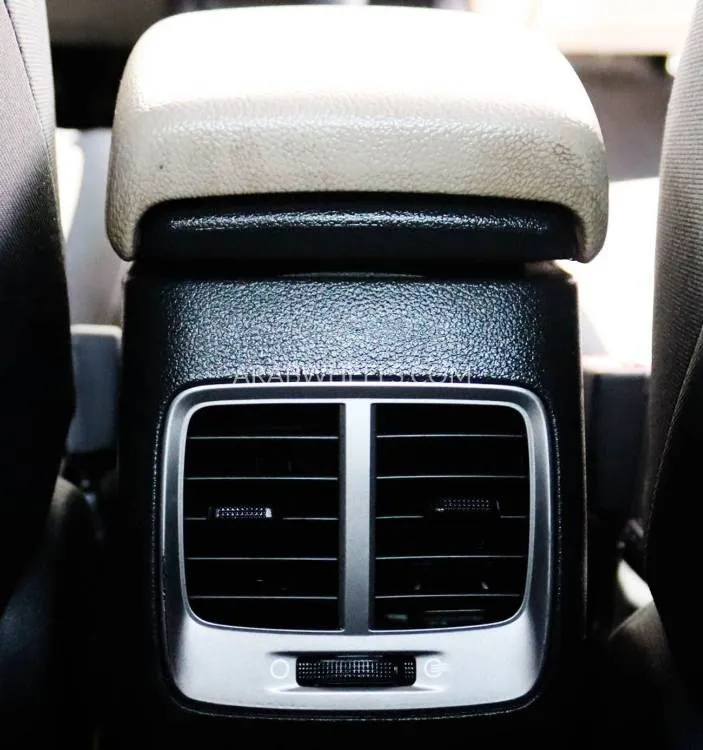 Hyundai Accent 2020 for Sale in Sharjah Image-12