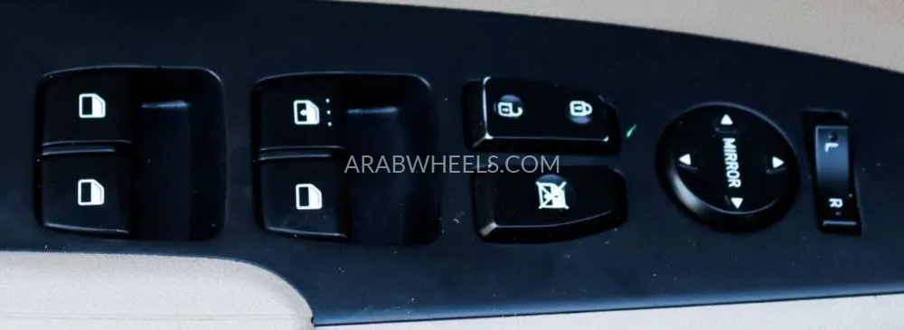 Hyundai Accent 2020 for Sale in Sharjah Image-16